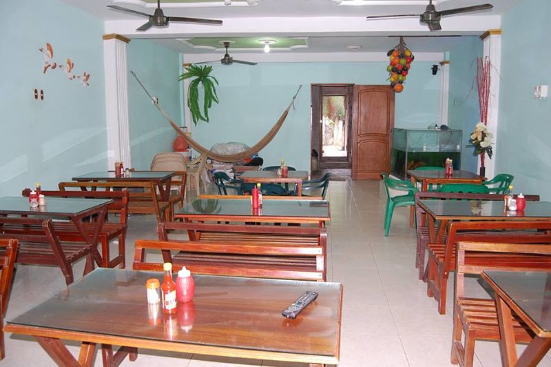 Salón Comedor y Áreas Comunes